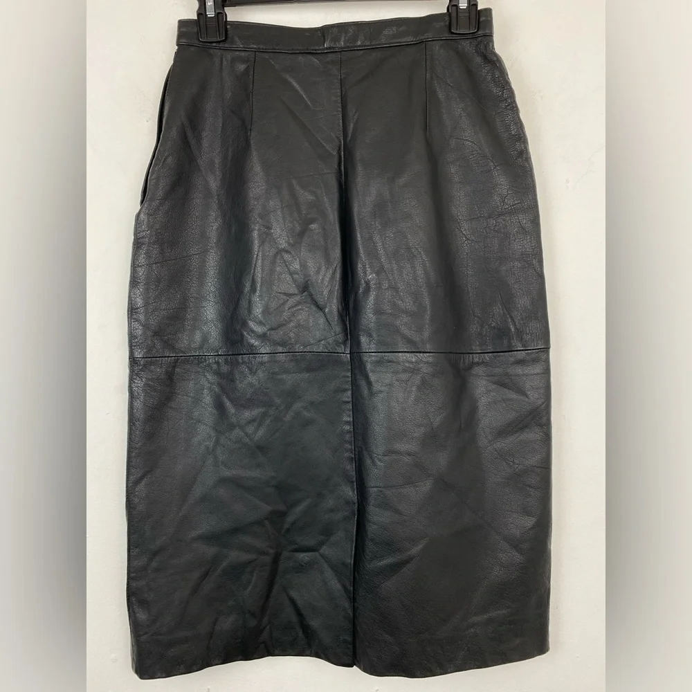 Vintage Avon Fashions size 7/8 Women’s Black Leather Pencil Skirt
